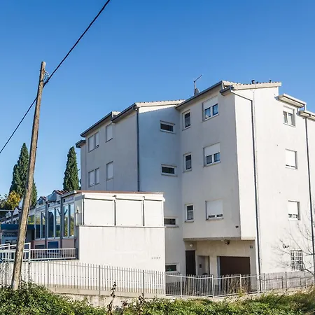 Guesthouse Varnica-3