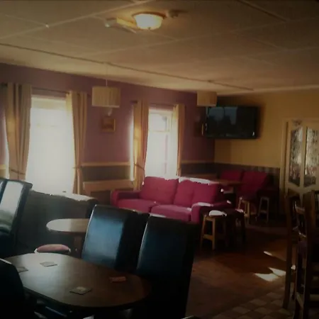 Marty'S Halfway House-3