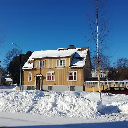 Firsthome Guesthouse-2