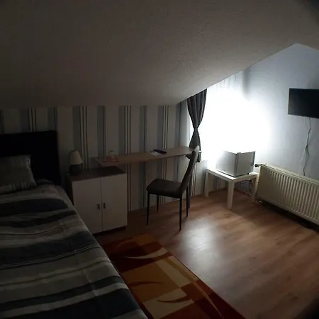 PENSION zur alten Gärtnerei-2