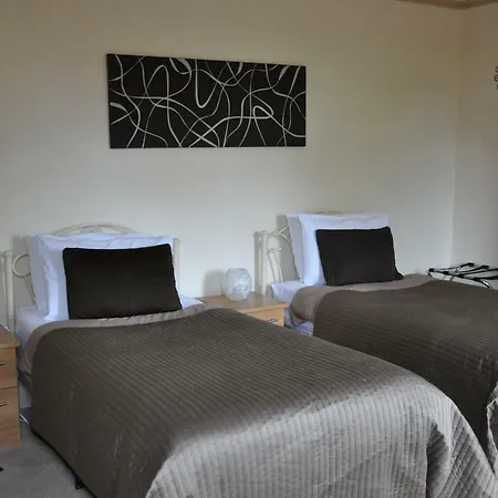 Holly Tree Guest House-2