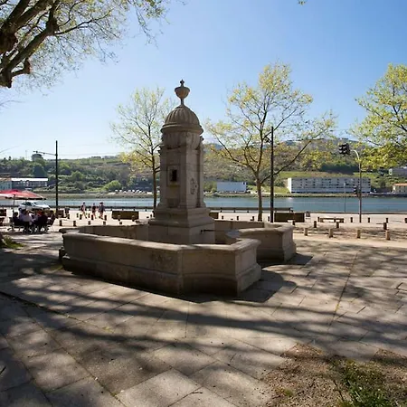 14º Esquadra — Cais Das Pedras Guest House-2