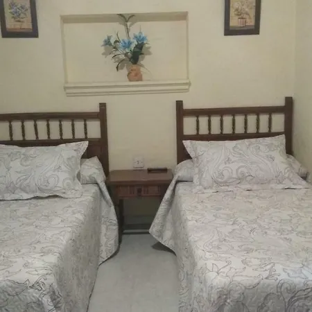 Hostal Alameda-2