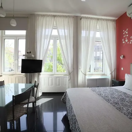 Pinho Apartments, Studios And Rooms-3