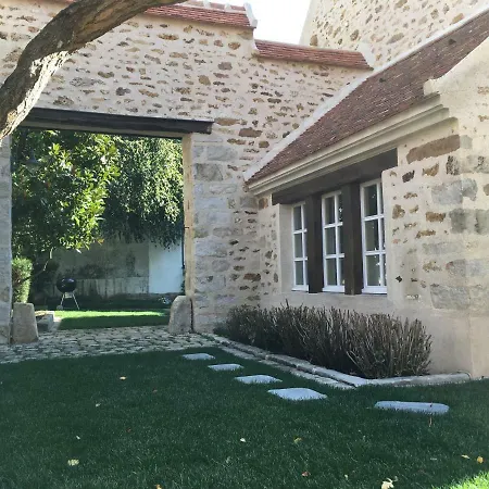 La Maison d'Emilie - Chambres d'hôtes-2
