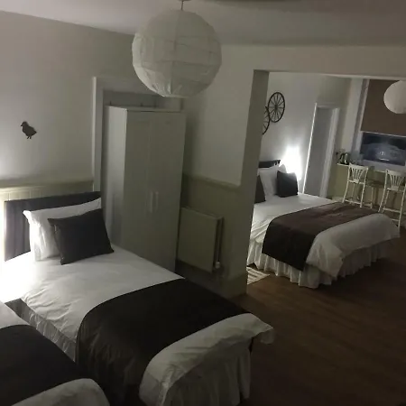 Good Intent Rooms-3