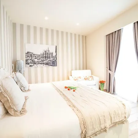 Rooms Milano Duomo-3
