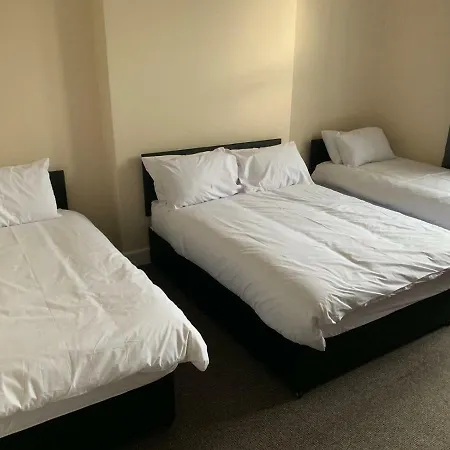 Mayfair Guest House-3