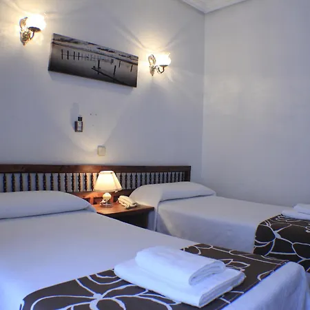 Hostal Esmeralda-2