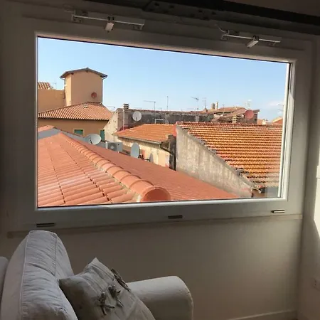 Cinema House Apartments-3