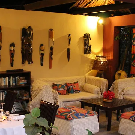 Hibiscus House Gambia-2