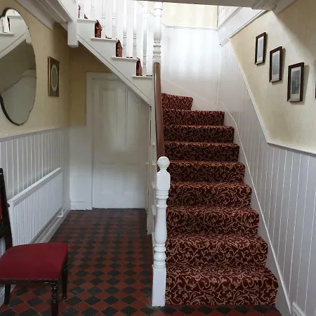 The Bounty Bar Guesthouse-2