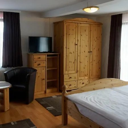 Pension Burger - Bed & Breakfast-3