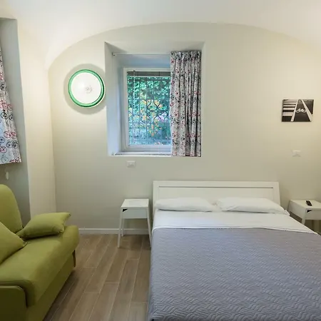 Bed&Bikerome Rooms-3