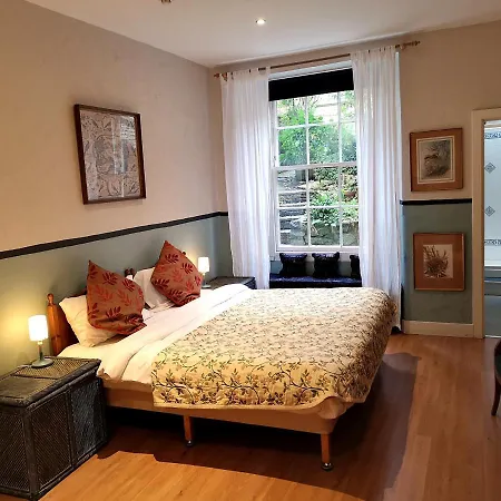 Dene Guest House, New Town-3