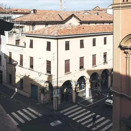 Gregorini Bingham Art Luxury Suites-3