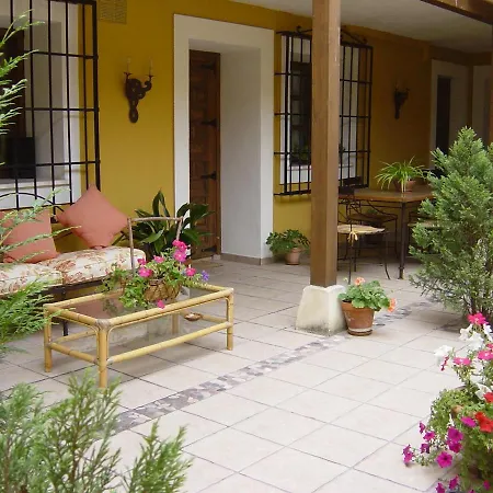 Hostal Rural Cumbres De Castilla-3