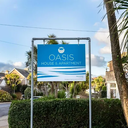 Oasis House-2