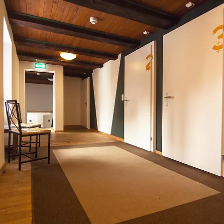 Sust Lodge am Gotthard-3