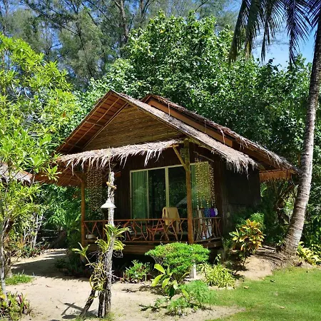 Hapla Beach Cottage-3