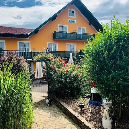 Landhotel Erhardt-2