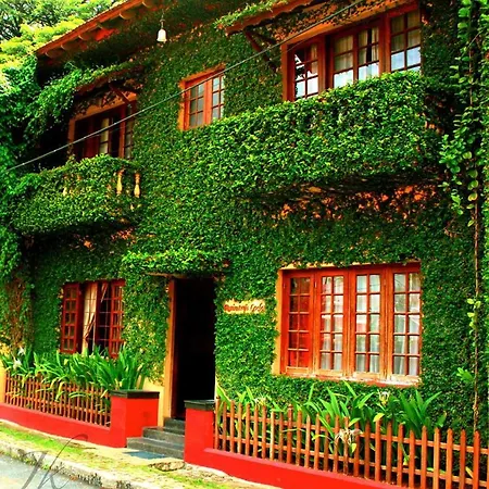 Raintree Lodge-3