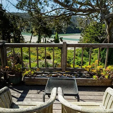 Alegria Oceanfront Inn & Cottages-2