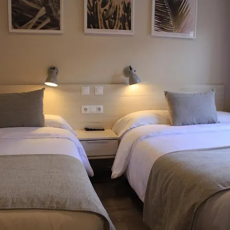 Hostal La Romanica-2