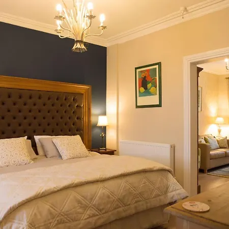 Ascot House Hotel-3