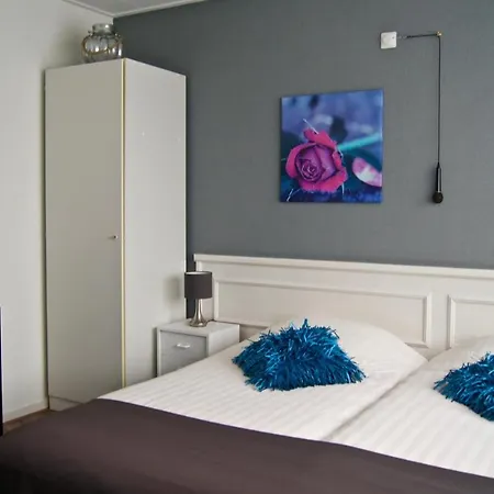 The Studio Guesthouse-2
