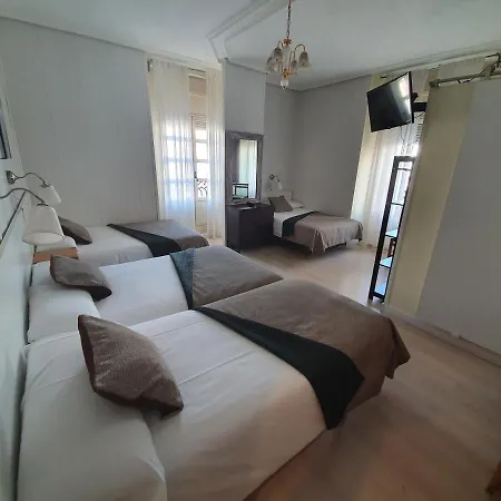 Hostal Riesco-3