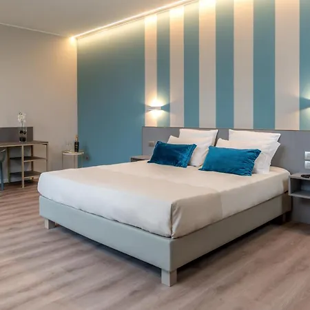 Sleep Tide Suites-2