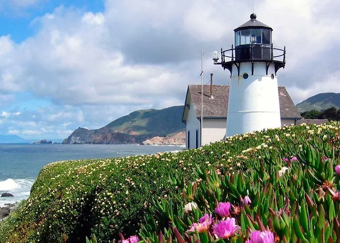 Hi Point Montara Lighthouse