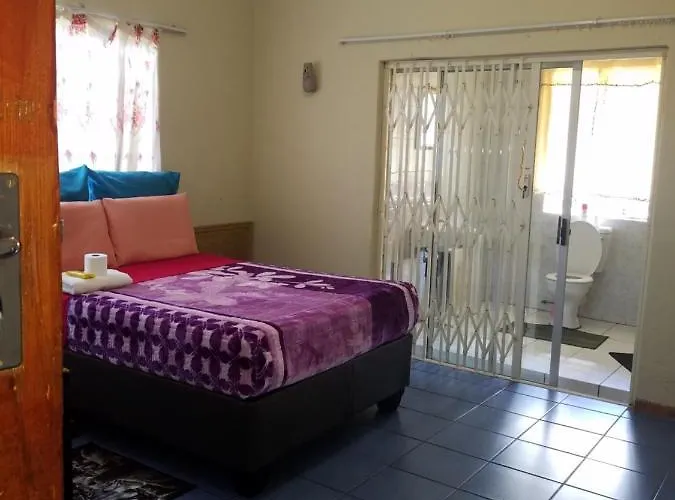 Las Vegas Guest Inn Roodepoort