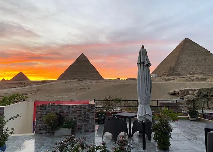 Pyramids Guest House Giza