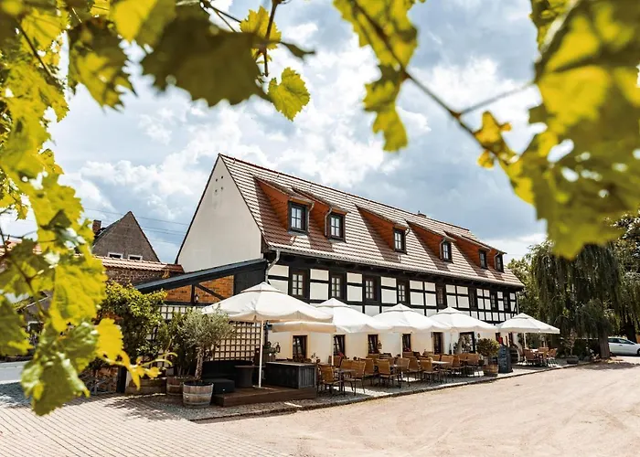 Weingut Schuh - Pension Zur Bosel