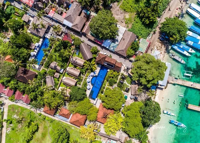 Oceans 5 Dive Resort
