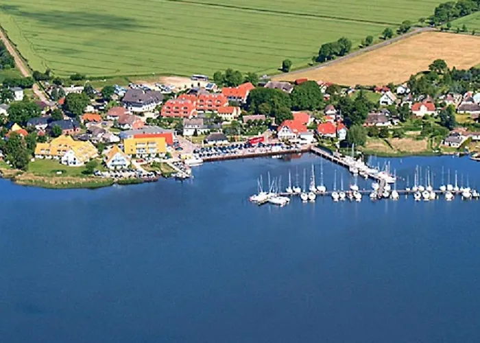 Hotel-&Ferienanlage Kapitäns-Häuser Breege