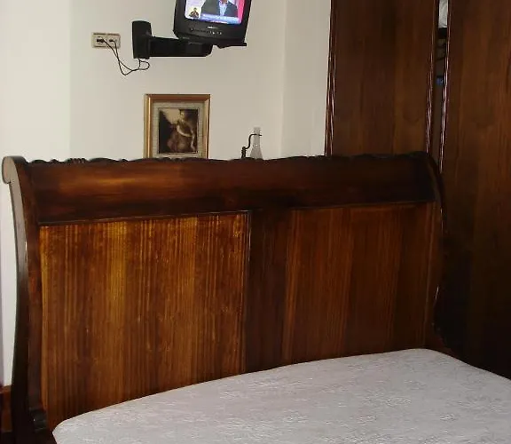 Falcao De Mendonca Figueira de Castelo Rodrigo