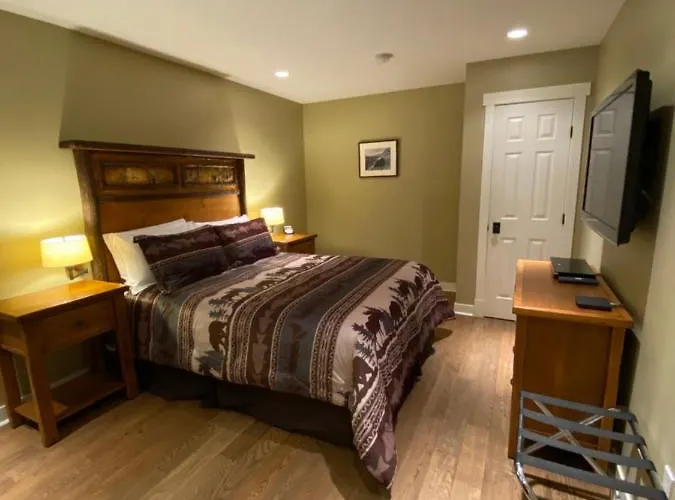 Fitzhugh House Guest Accomodation Jasper