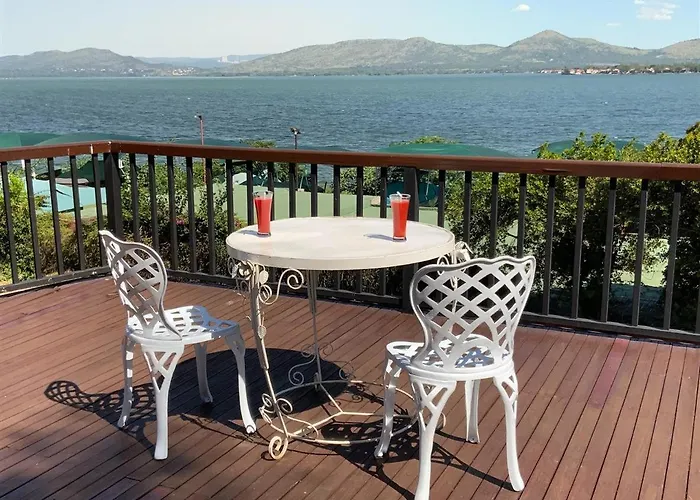 Marina Views Guesthouse Hartbeespoort