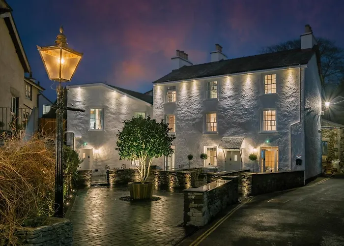 White House - Off-Site Health Club & Spa 2 Minute Walk Away