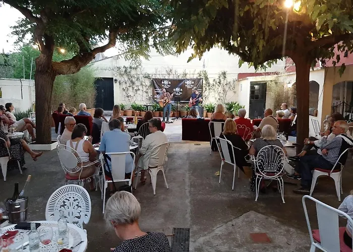 Hostal Plaja I Pati De Can Plaja Palafrugell