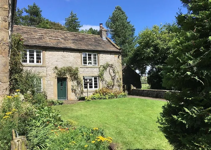 Dunscar Farm Bed & Breakfast