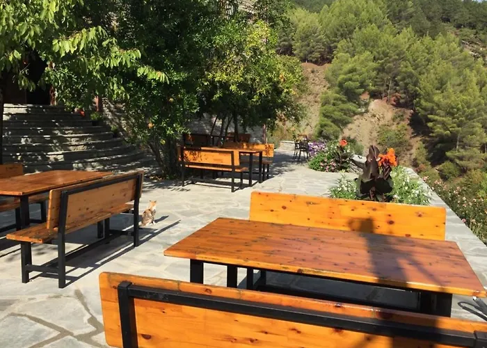 Chri Chri Guesthouse Përmet