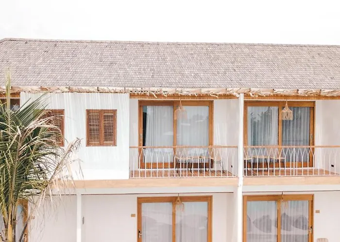 Canggu Village Accommodation