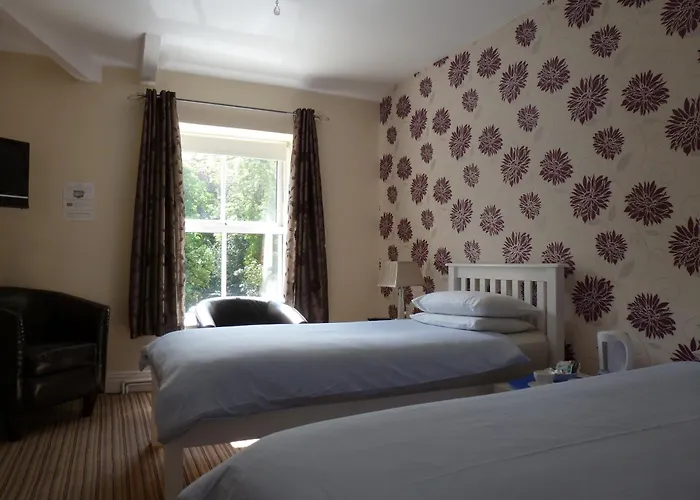 Hedgefield House