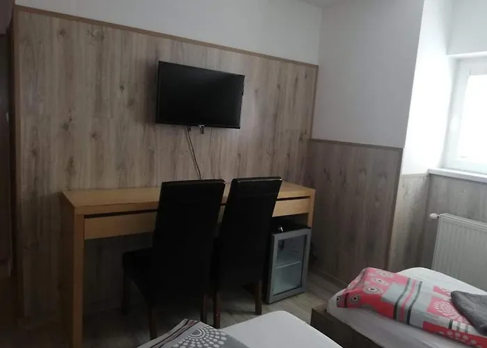 Hotel Twins Hurbanovo