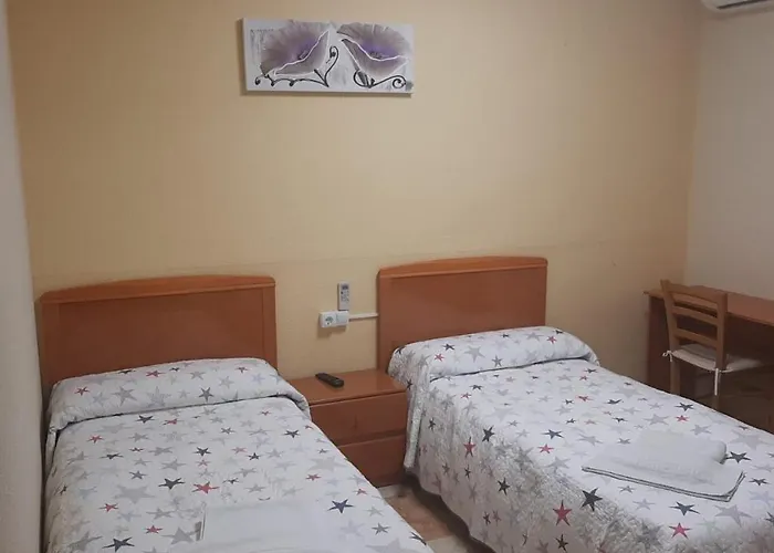 Hostal Los Amigos La Roda