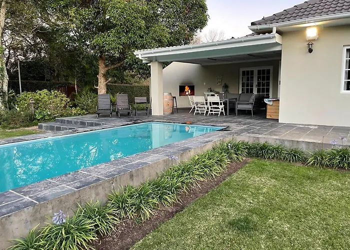 Protea Manor
